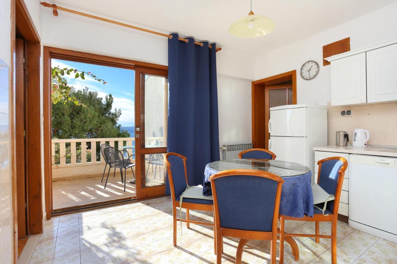 Apartments With A Parking Space Brela, Makarska - 18495 Exterior foto