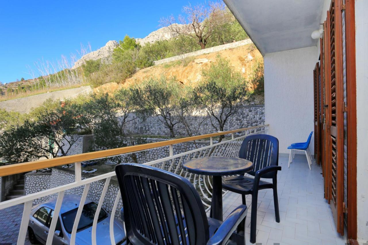 Apartments With A Parking Space Brela, Makarska - 18495 Exterior foto